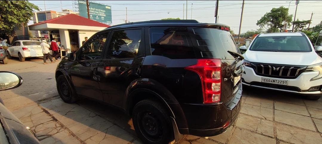 2016 Mahindra XUV500 W6 1.99-Litre 2016 Mahindra XUV500 W6 1.99-Litre