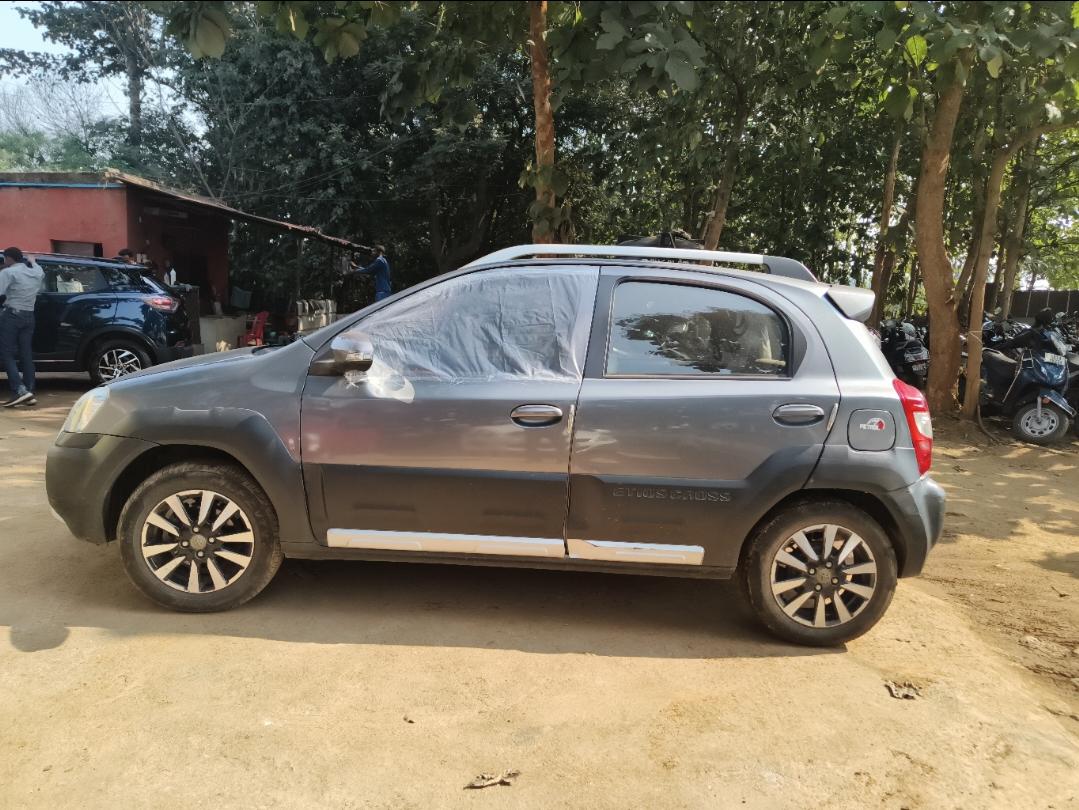 2014 Toyota Etios Cross 1.2 G 2014 Toyota Etios Cross 1.2 G