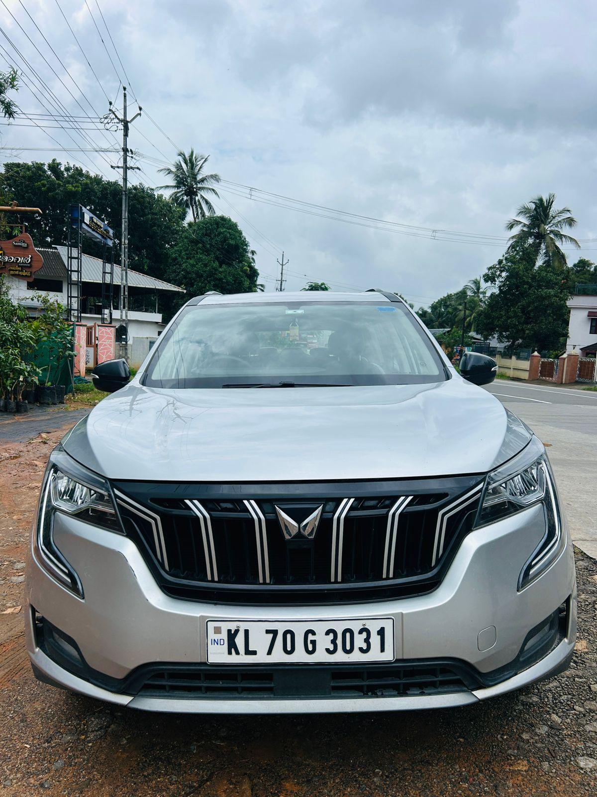 2022 Mahindra XUV700 AX5 MT Petrol 7 STR 2022 Mahindra XUV700 AX5 MT Petrol 7 STR