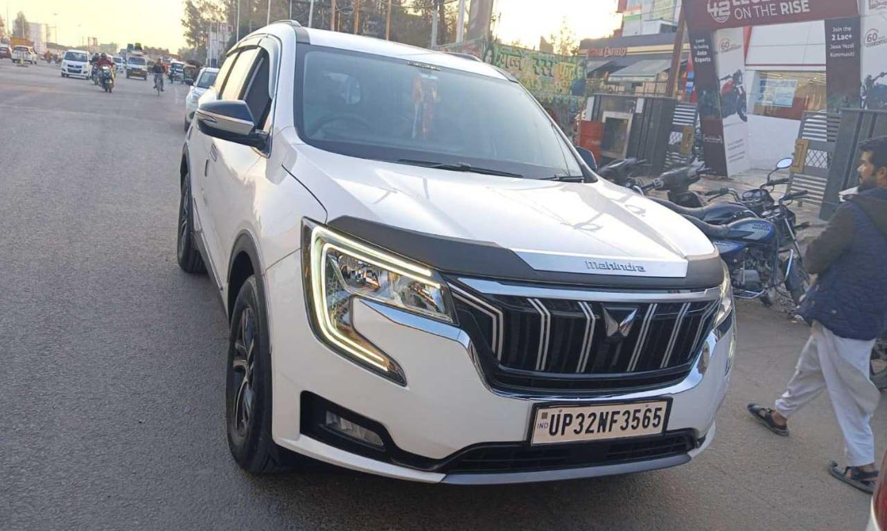 2022 Mahindra XUV700 AX3 Petrol 5 STR 2022 Mahindra XUV700 AX3 Petrol 5 STR