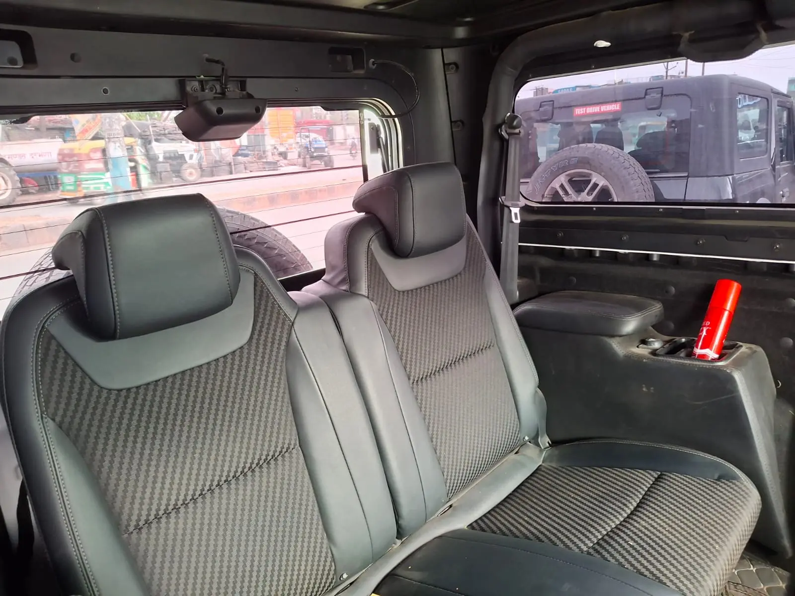 2024 Mahindra Thar Roxx AX7L Diesel 2WD MT 2024 Mahindra Thar Roxx AX7L Diesel 2WD MT