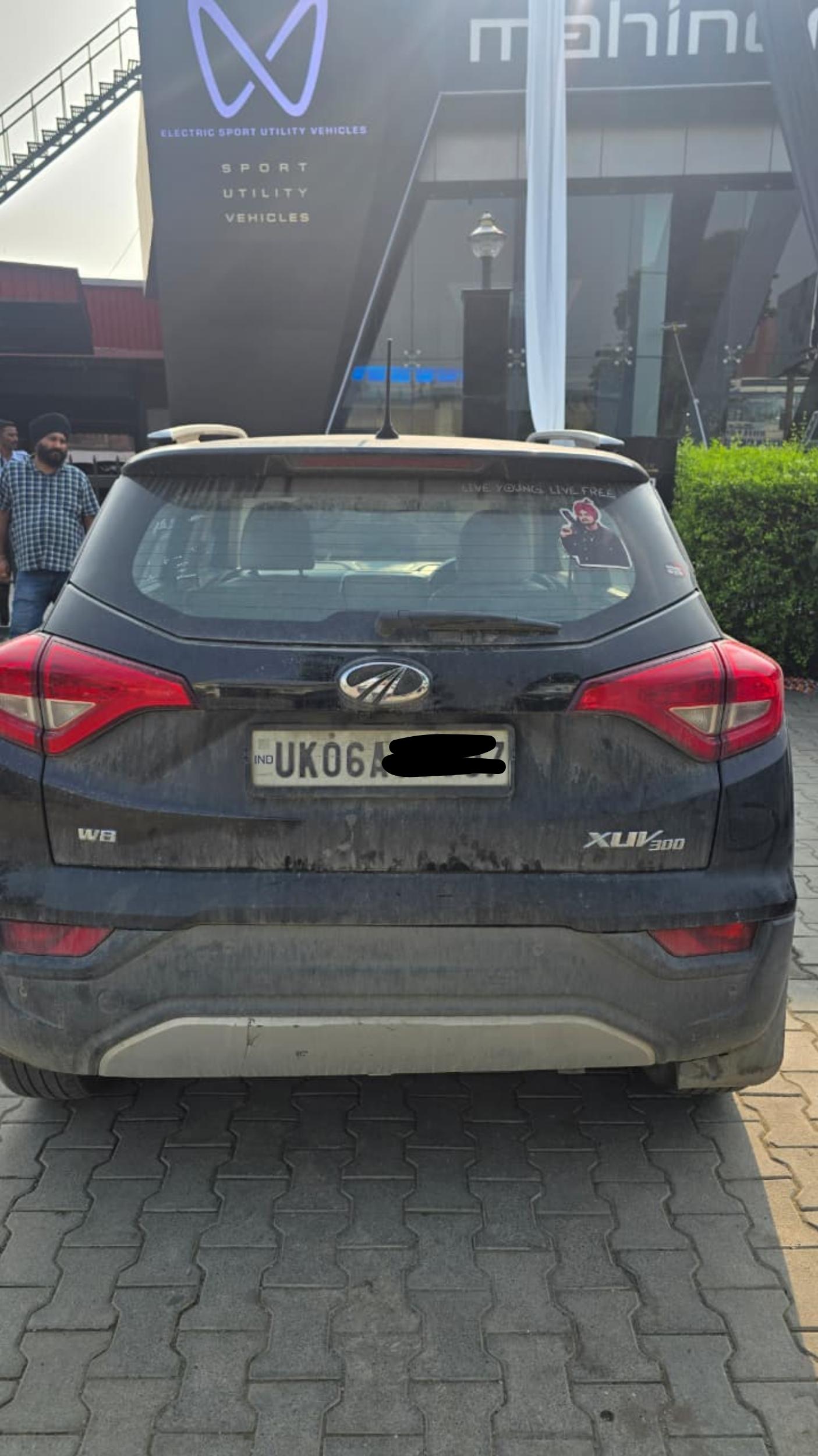 2019 Mahindra XUV300 W8 (O) Petrol BS IV 2019 Mahindra XUV300 W8 (O) Petrol BS IV