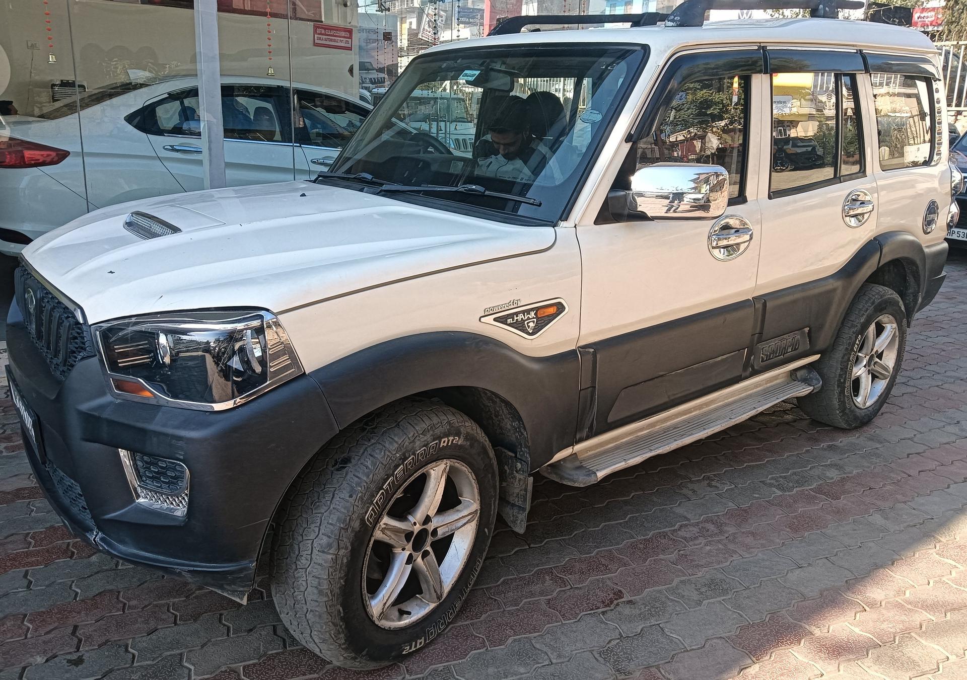 2014 Mahindra Scorpio S4 2WD 2014 Mahindra Scorpio S4 2WD