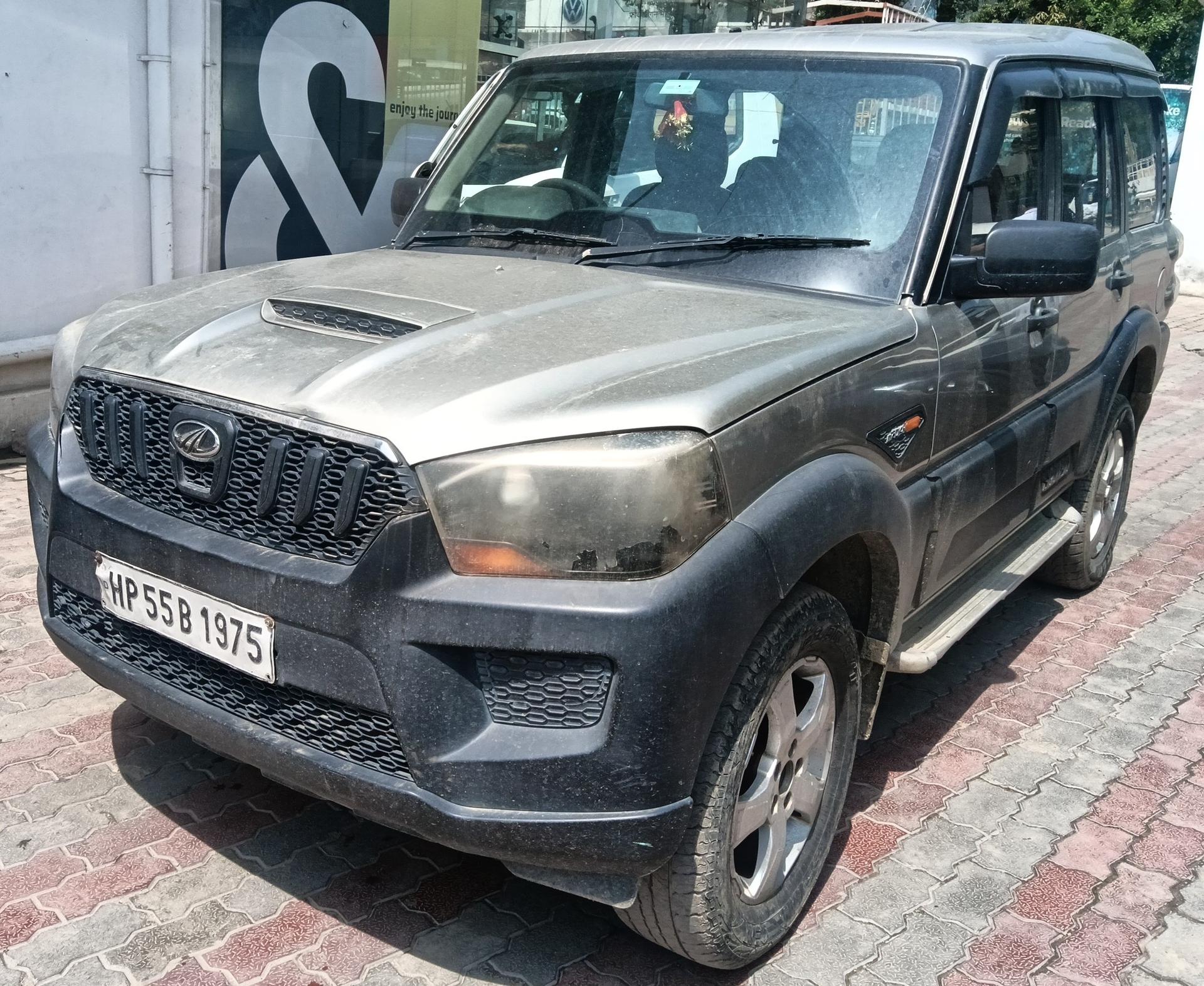 2015 Mahindra Scorpio S4 2WD 2015 Mahindra Scorpio S4 2WD