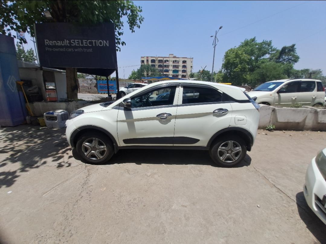 2018 Tata Nexon Revotorq XM 2018 Tata Nexon Revotorq XM