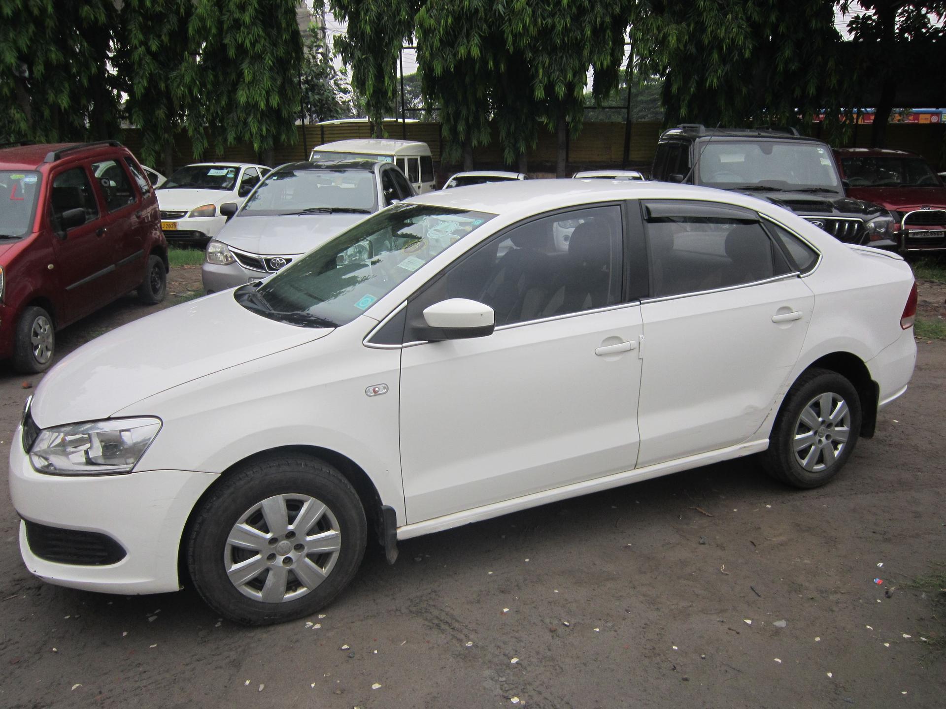 2013 Volkswagen Vento 1.6 Comfortline Diesel 2013 Volkswagen Vento 1.6 Comfortline Diesel