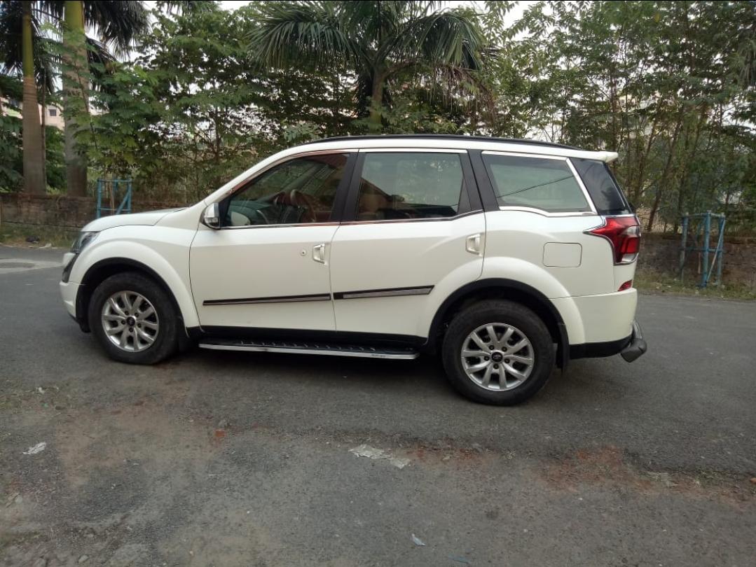 2018 Mahindra XUV500 W7 BS IV 2018 Mahindra XUV500 W7 BS IV