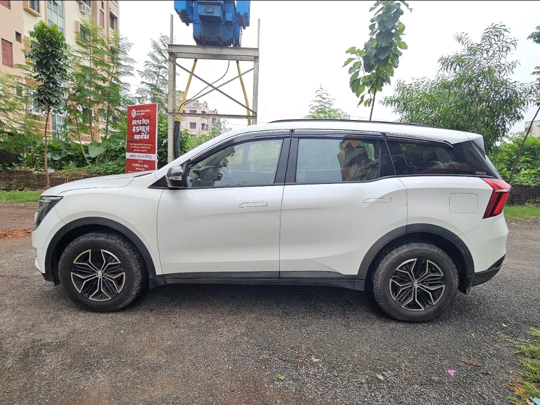 2022 Mahindra XUV700 AX3 MT Diesel 5 STR 2022 Mahindra XUV700 AX3 MT Diesel 5 STR
