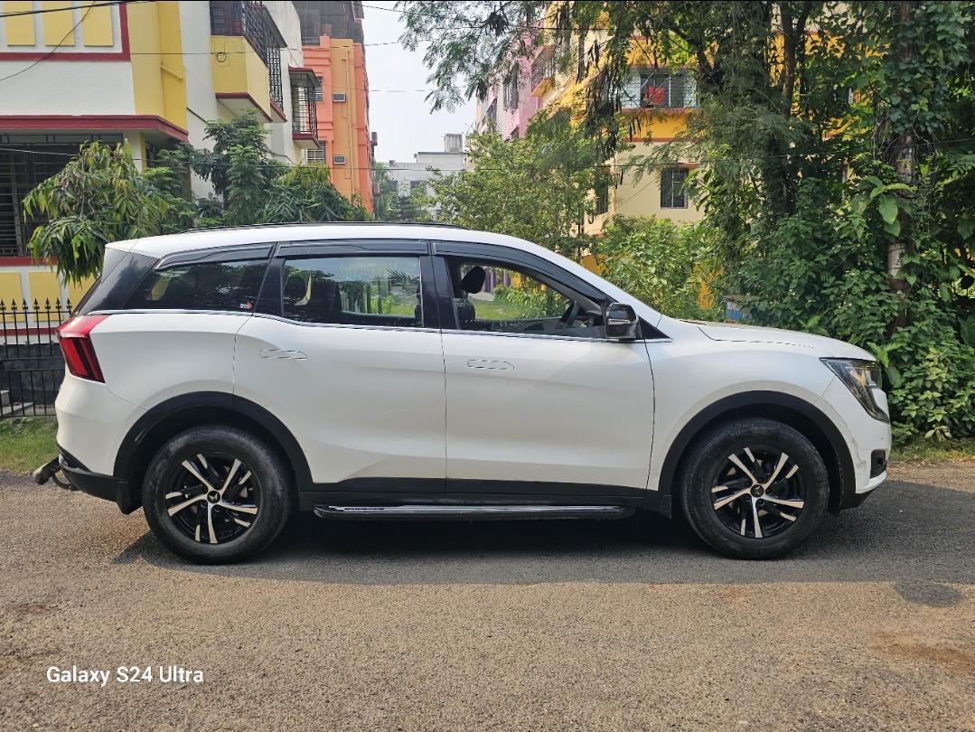 2022 Mahindra XUV700 MX Petrol 5 STR 2022 Mahindra XUV700 MX Petrol 5 STR