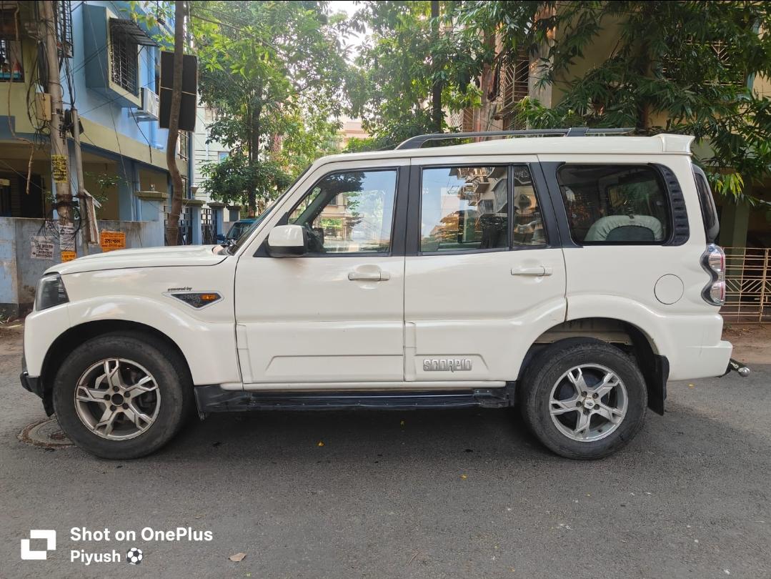 2017 Mahindra Scorpio S10 2WD 2017 Mahindra Scorpio S10 2WD