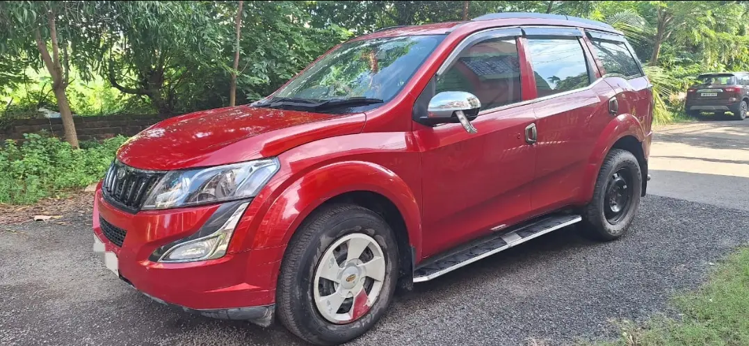 2018 Mahindra XUV500 W4 FWD 2018 Mahindra XUV500 W4 FWD
