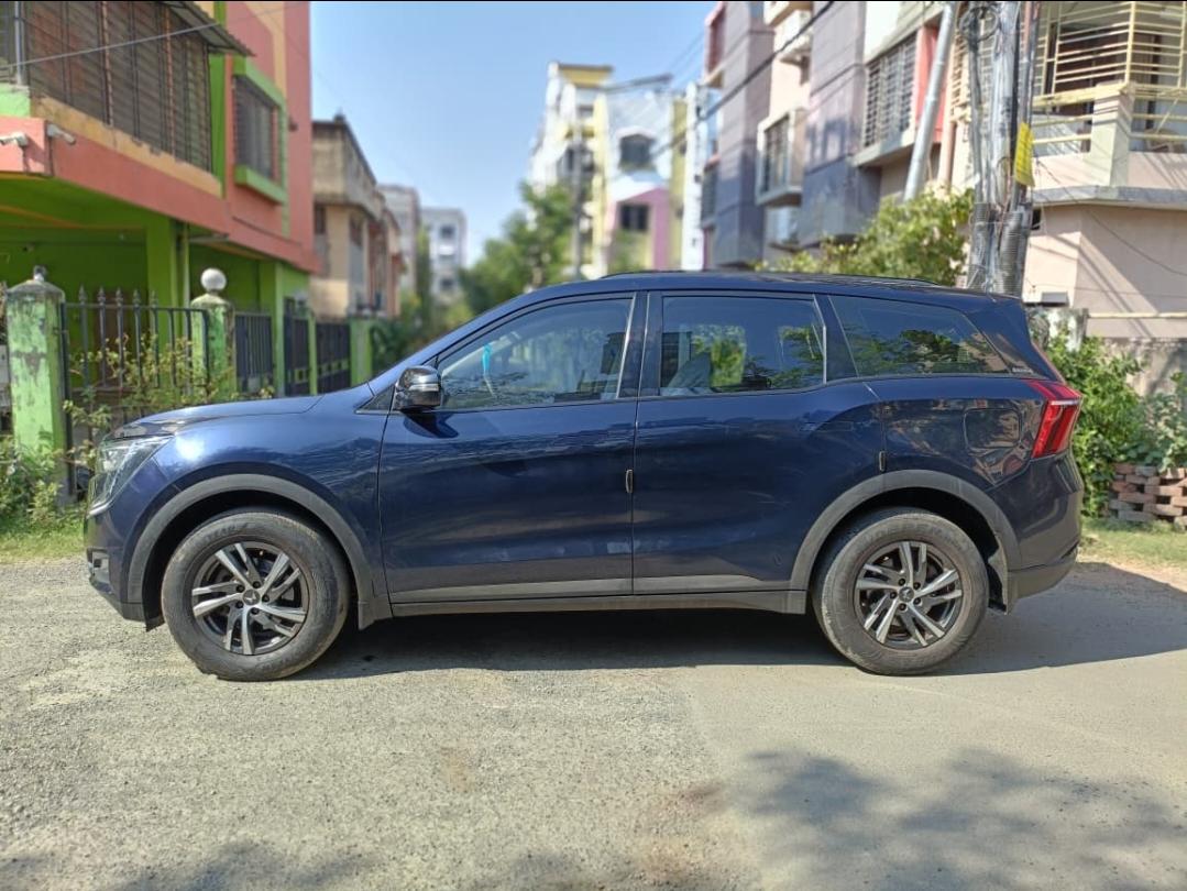 2022 Mahindra XUV700 AX5 MT Petrol 7 STR 2022 Mahindra XUV700 AX5 MT Petrol 7 STR