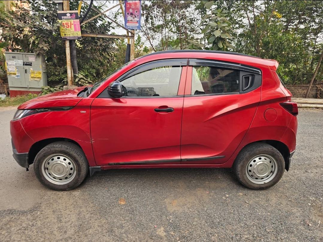 2017 Mahindra KUV100 K2 6 STR 2017 Mahindra KUV100 K2 6 STR