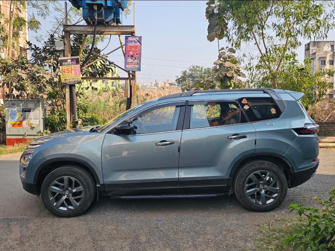 2022 Tata Safari XT 2022 Tata Safari XT