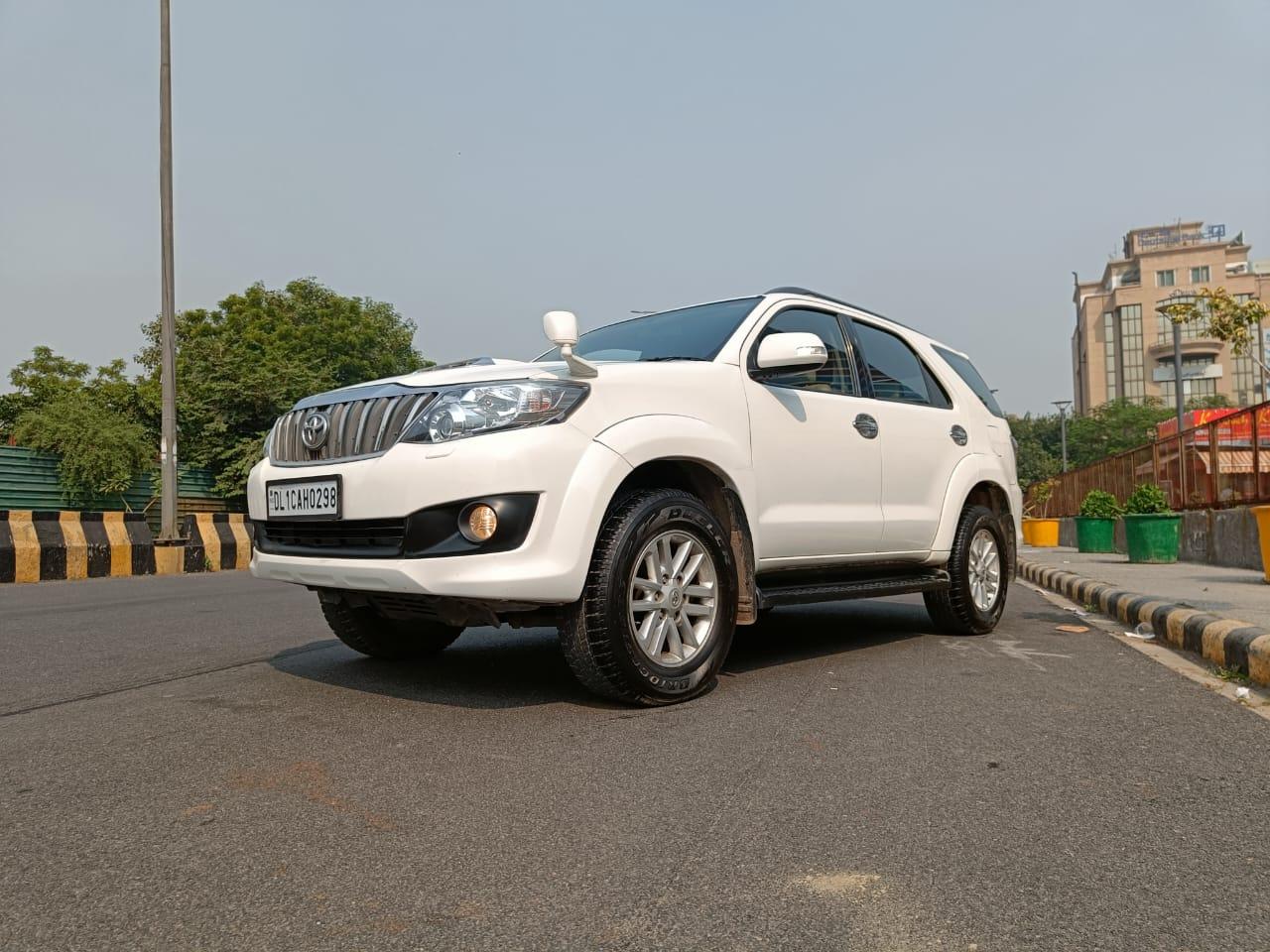 2013 Toyota Fortuner 3.0 4x2 AT 2013 Toyota Fortuner 3.0 4x2 AT