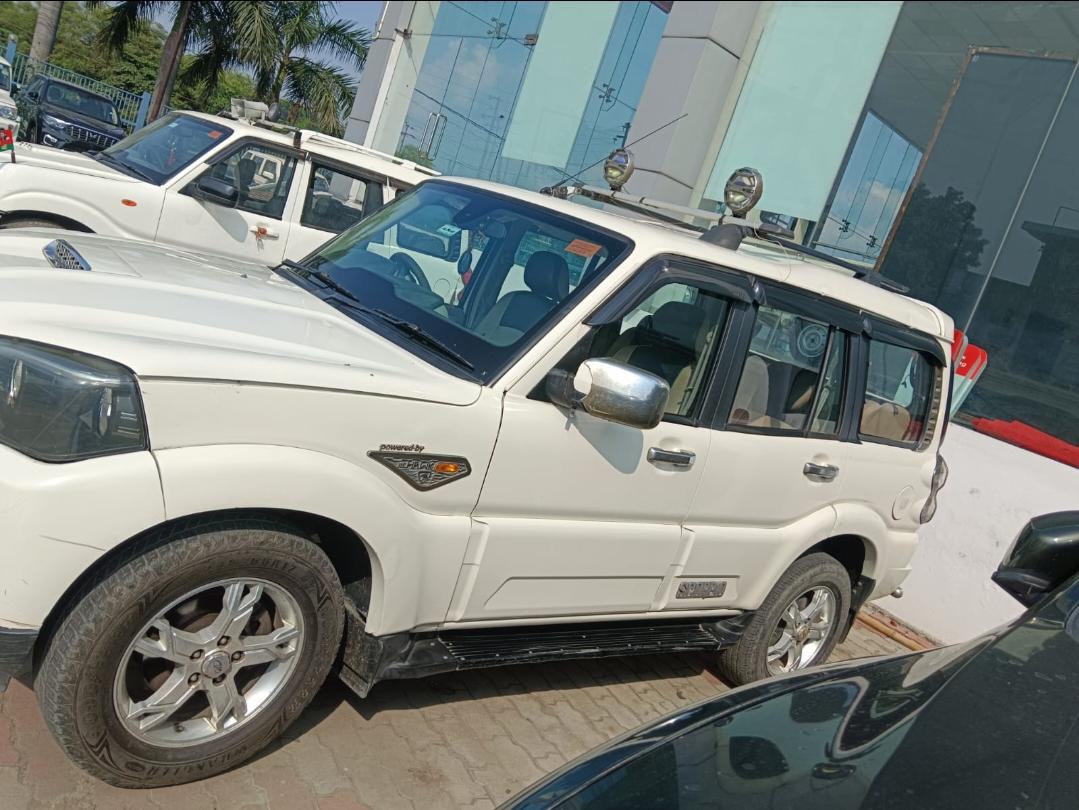 2017 Mahindra Scorpio S10 4WD 2017 Mahindra Scorpio S10 4WD