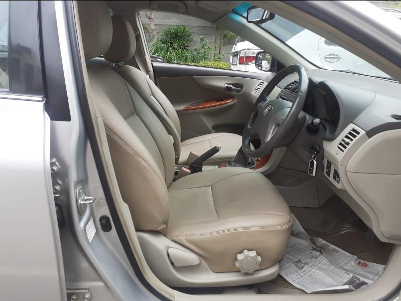 Used 2010 Toyota Corolla Altis G in Bangalore, India at Best Price