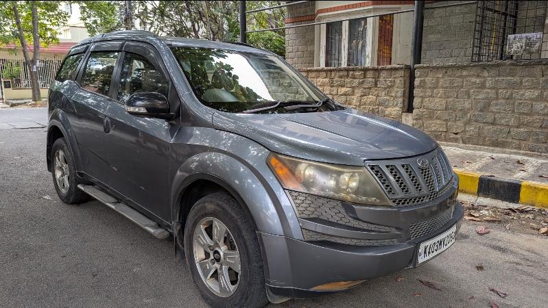 2014 Mahindra XUV500 W8 FWD 2014 Mahindra XUV500 W8 FWD