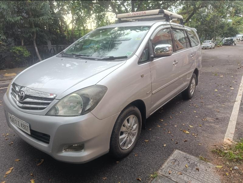 2009 Toyota Innova 2.5 V 2009 Toyota Innova 2.5 V