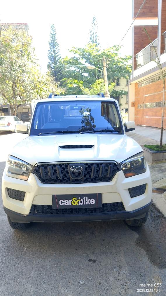 2014 Mahindra Scorpio S4 PLUS 1.99 Litre 2014 Mahindra Scorpio S4 PLUS 1.99 Litre