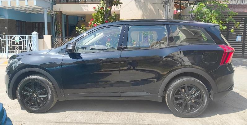 2024 Mahindra XUV700 AX 7 Luxury Pack Petrol 7 STR Blaze Editon AT 2024 Mahindra XUV700 AX 7 Luxury Pack Petrol 7 STR Blaze Editon AT