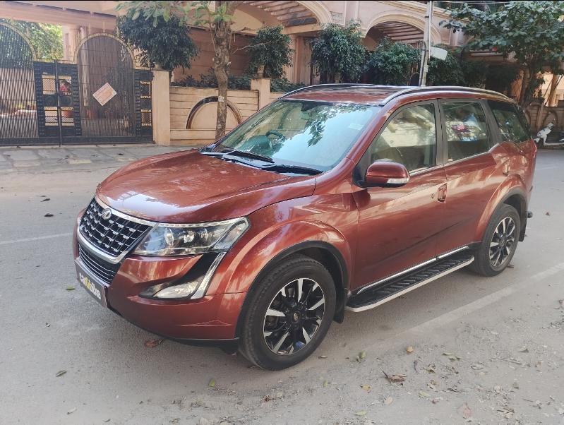 2019 Mahindra XUV500 W11 AT 2019 Mahindra XUV500 W11 AT