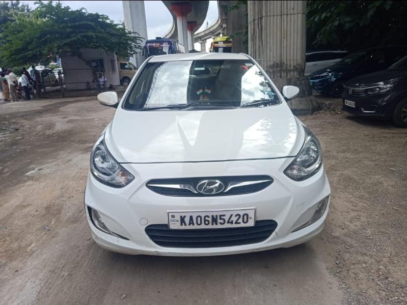 2013 Hyundai Fluidic Verna 1.6 CRDI EX 2013 Hyundai Fluidic Verna 1.6 CRDI EX