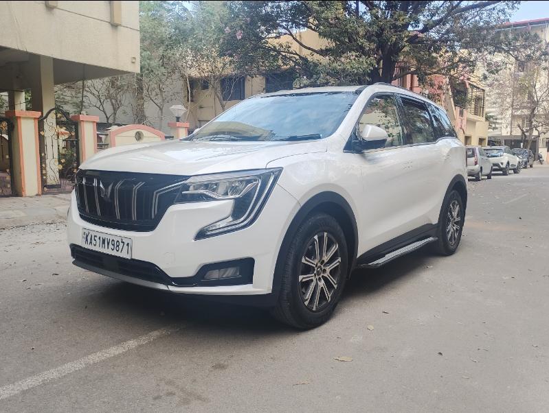 2023 Mahindra XUV700 AX7 AT Luxury Diesel 7 STR 2023 Mahindra XUV700 AX7 AT Luxury Diesel 7 STR