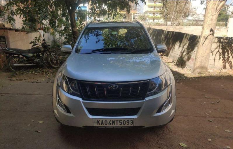 2017 Mahindra XUV500 W10 FWD AT 2017 Mahindra XUV500 W10 FWD AT
