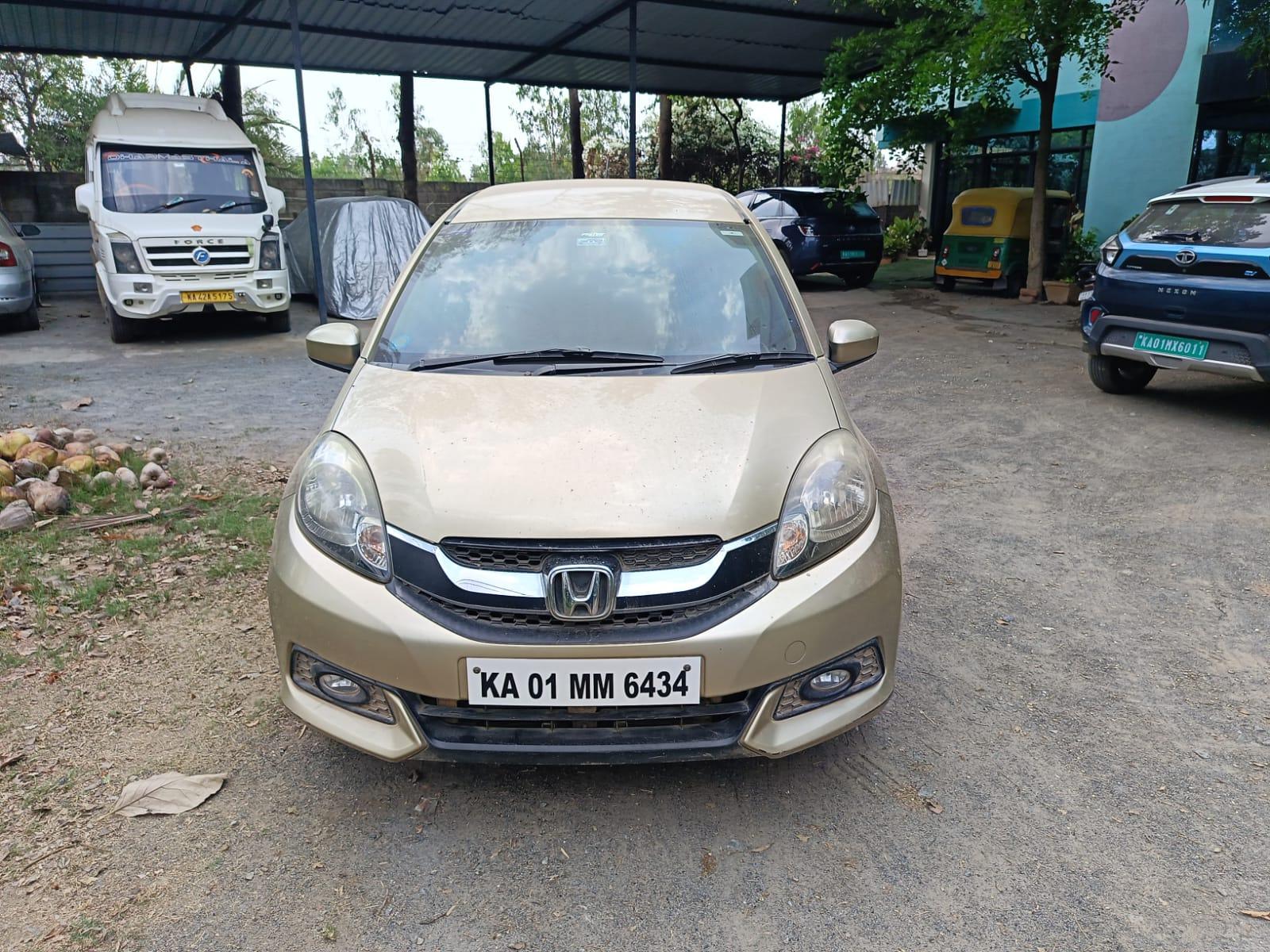 2014 Honda Mobilio V Diesel 2014 Honda Mobilio V Diesel