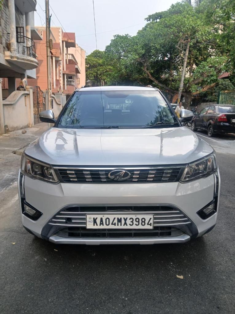2020 Mahindra XUV300 W8 Diesel BS IV 2020 Mahindra XUV300 W8 Diesel BS IV