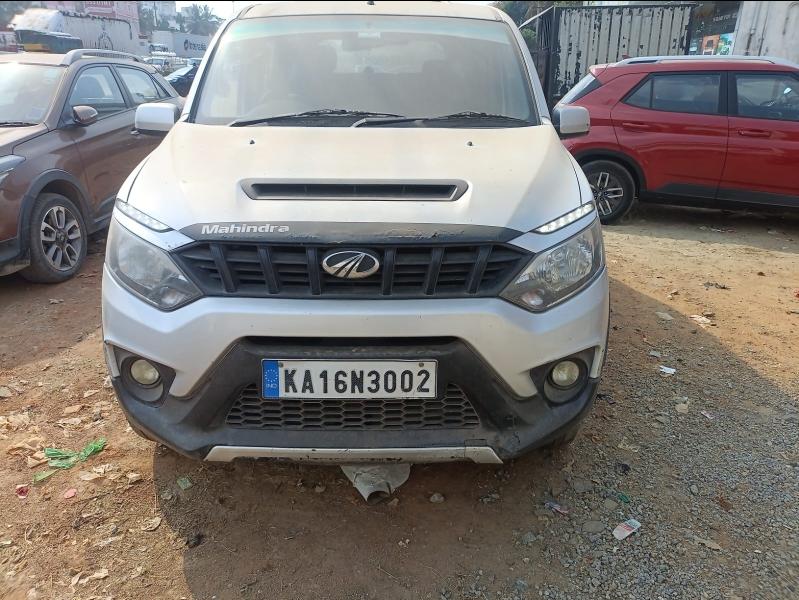 2016 Mahindra NuvoSport N8 2016 Mahindra NuvoSport N8
