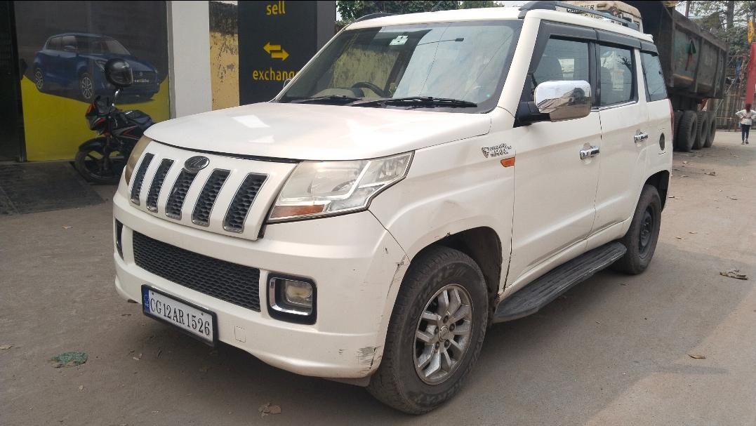 2017 Mahindra TUV300 T8 2017 Mahindra TUV300 T8