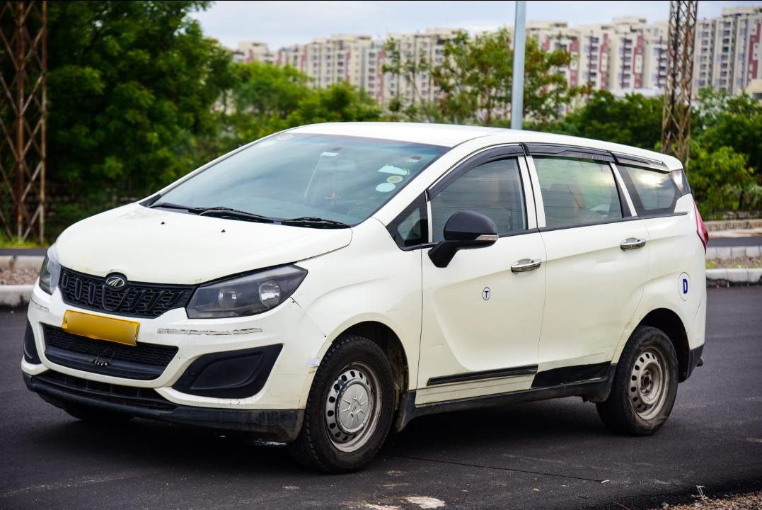 2020 Mahindra Marazzo M6 Plus 7-Seater 2020 Mahindra Marazzo M6 Plus 7-Seater