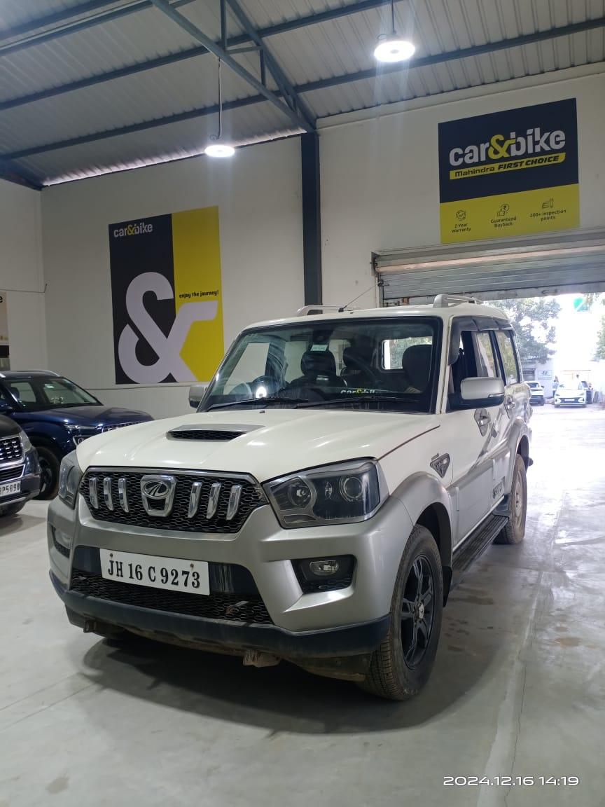 2016 Mahindra Scorpio S10 2WD 2016 Mahindra Scorpio S10 2WD