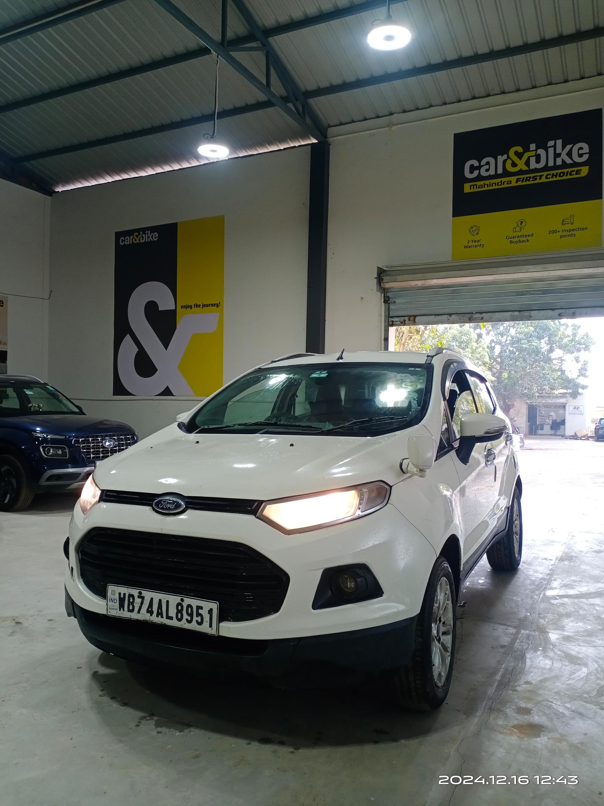 2016 Ford EcoSport 1.5 TiVCT Petrol Titanium AT 2016 Ford EcoSport 1.5 TiVCT Petrol Titanium AT