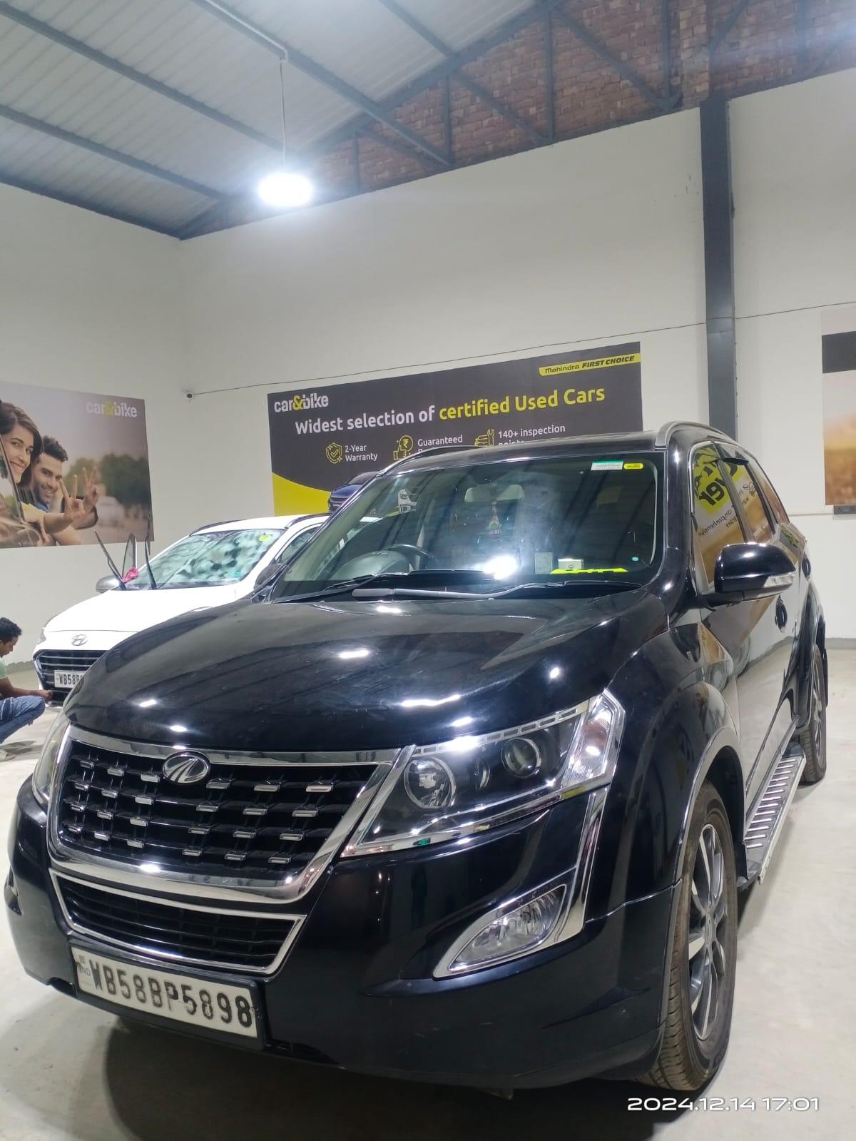 2021 Mahindra XUV500 W11 2021 Mahindra XUV500 W11
