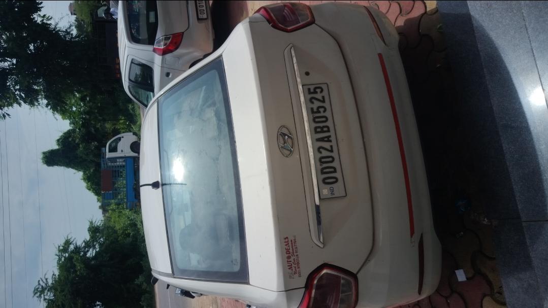 2016 Hyundai Xcent Base ABS Petrol 2016 Hyundai Xcent Base ABS Petrol