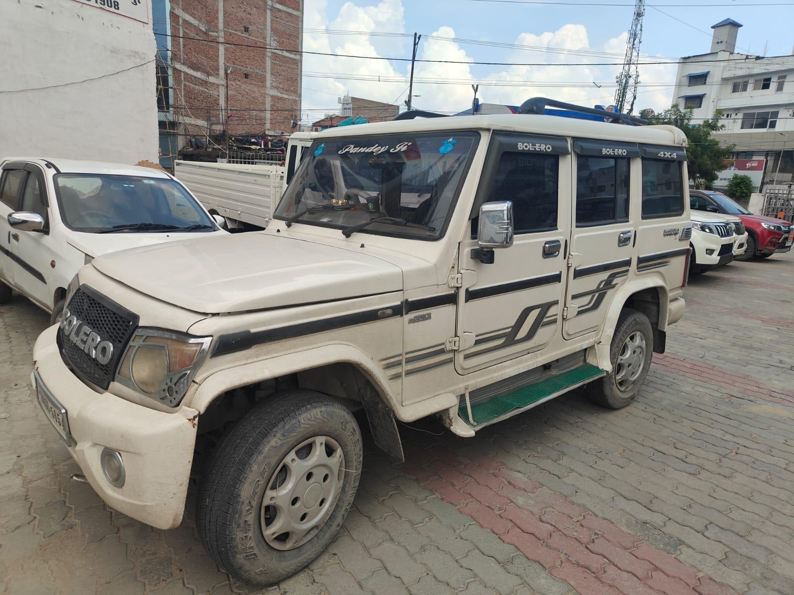 2013 Mahindra Bolero SLX BS3 2013 Mahindra Bolero SLX BS3