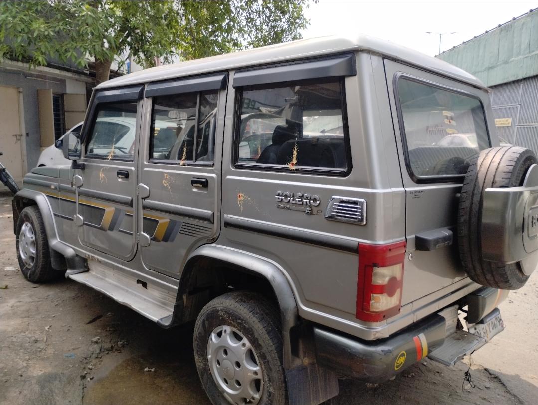 2009 Mahindra Bolero LX BS3 2009 Mahindra Bolero LX BS3