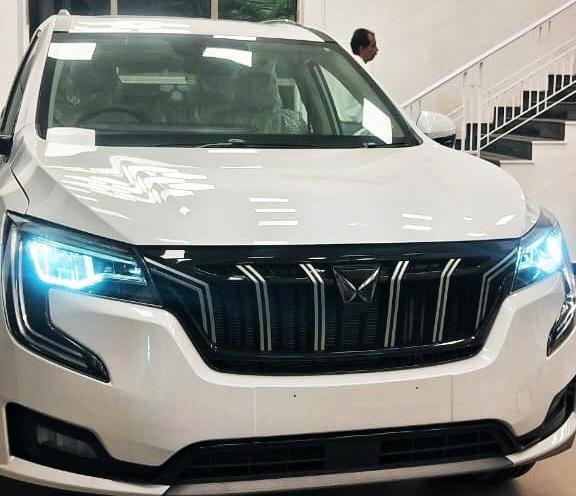 2024 Mahindra XUV700 AX7 AT Diesel 7 STR 2024 Mahindra XUV700 AX7 AT Diesel 7 STR