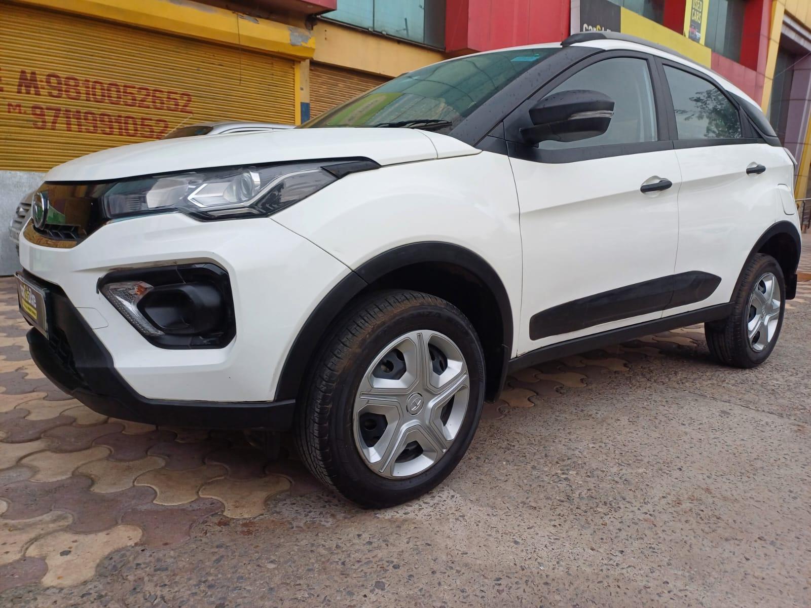 2023 Tata Nexon Revotron XMA (S) AMT 2023 Tata Nexon Revotron XMA (S) AMT