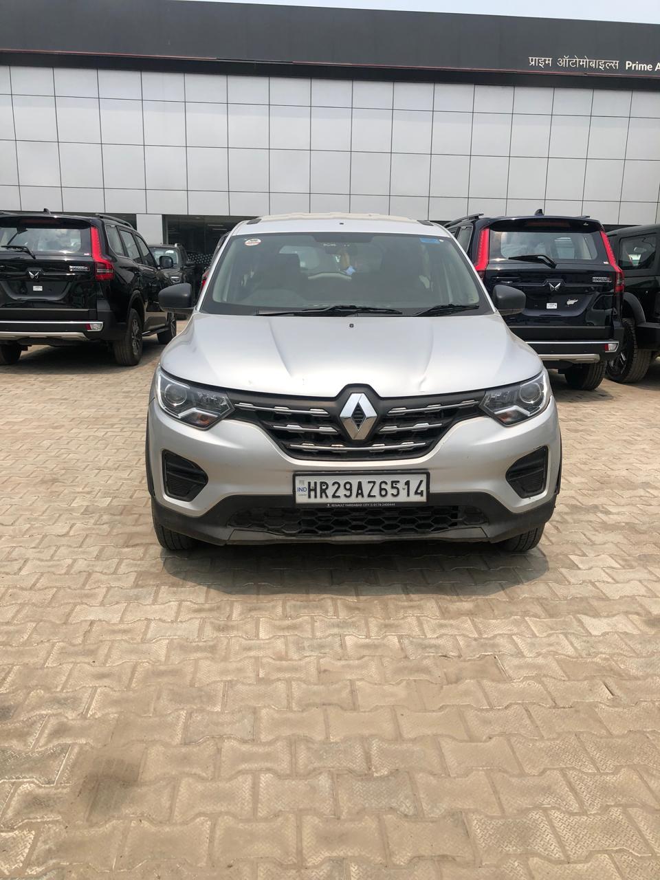 2022 Renault Triber RXE 2022 Renault Triber RXE
