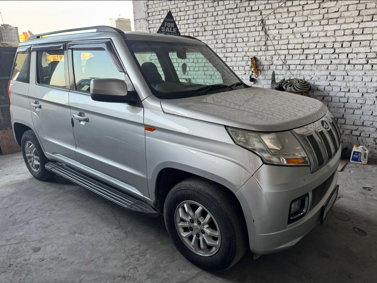 2017 Mahindra TUV300 T8 2017 Mahindra TUV300 T8