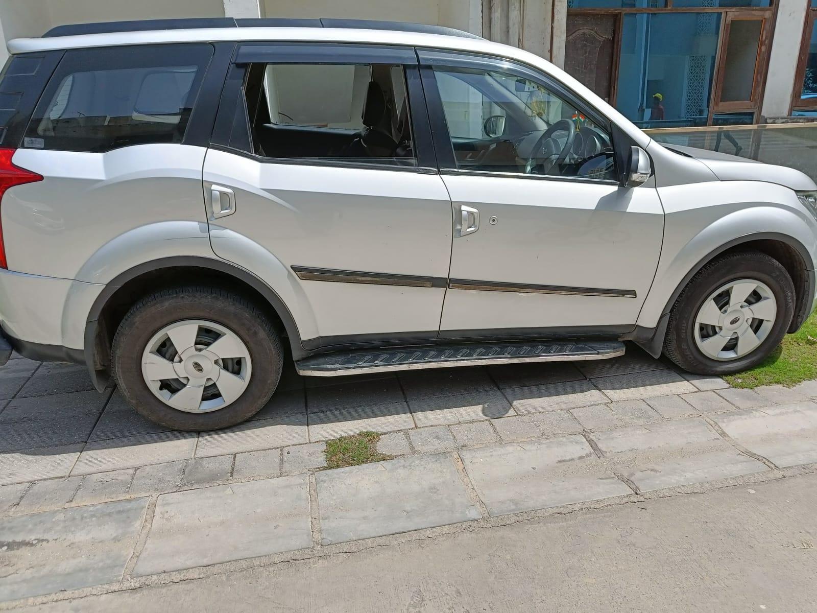 2014 Mahindra XUV500 W8 FWD 2014 Mahindra XUV500 W8 FWD