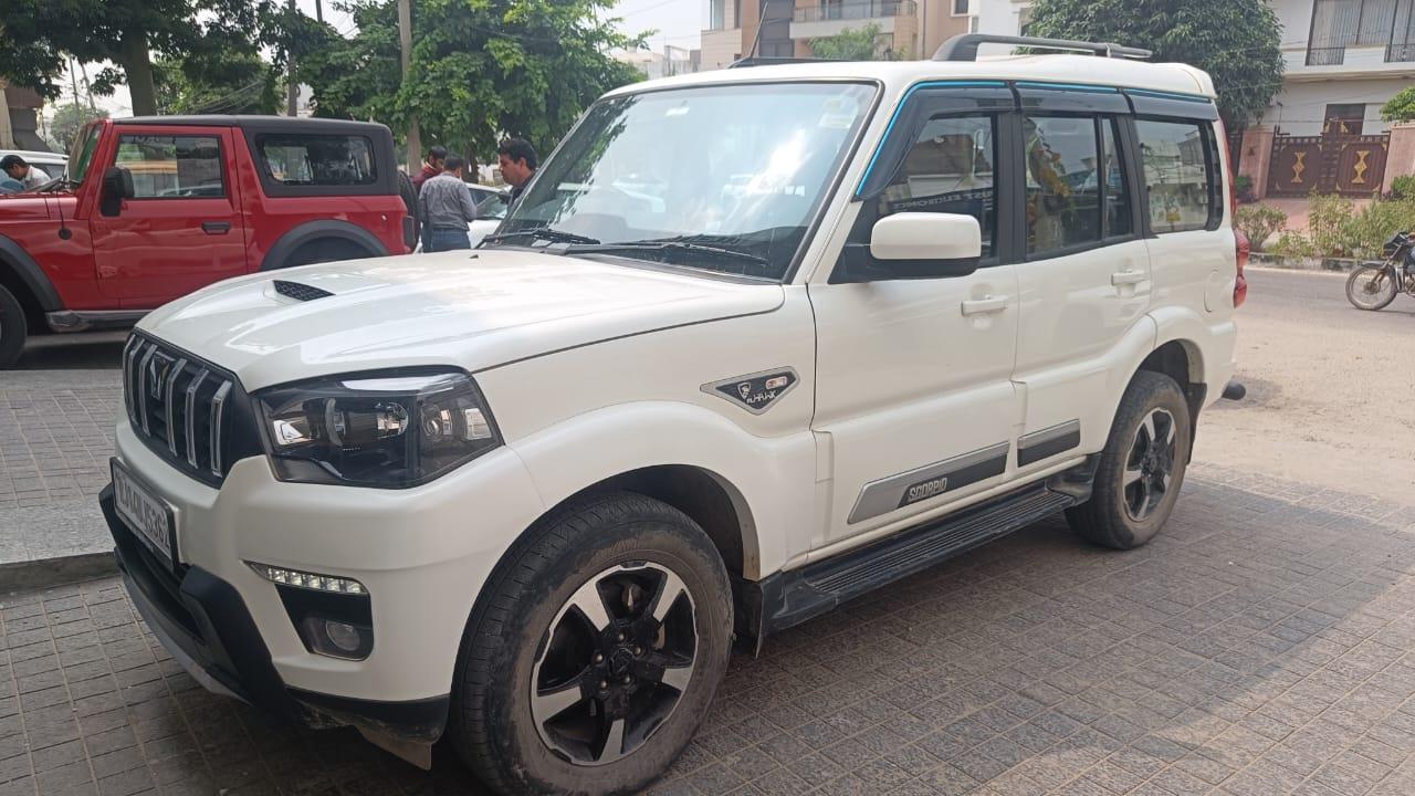 2023 Mahindra Scorpio Classic S11 CC 7 Seater 2023 Mahindra Scorpio Classic S11 CC 7 Seater