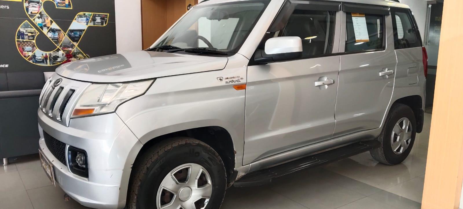 2015 Mahindra TUV300 T6 Plus 2015 Mahindra TUV300 T6 Plus