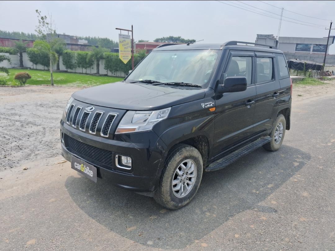 2018 Mahindra TUV300 T8 100HP 2018 Mahindra TUV300 T8 100HP