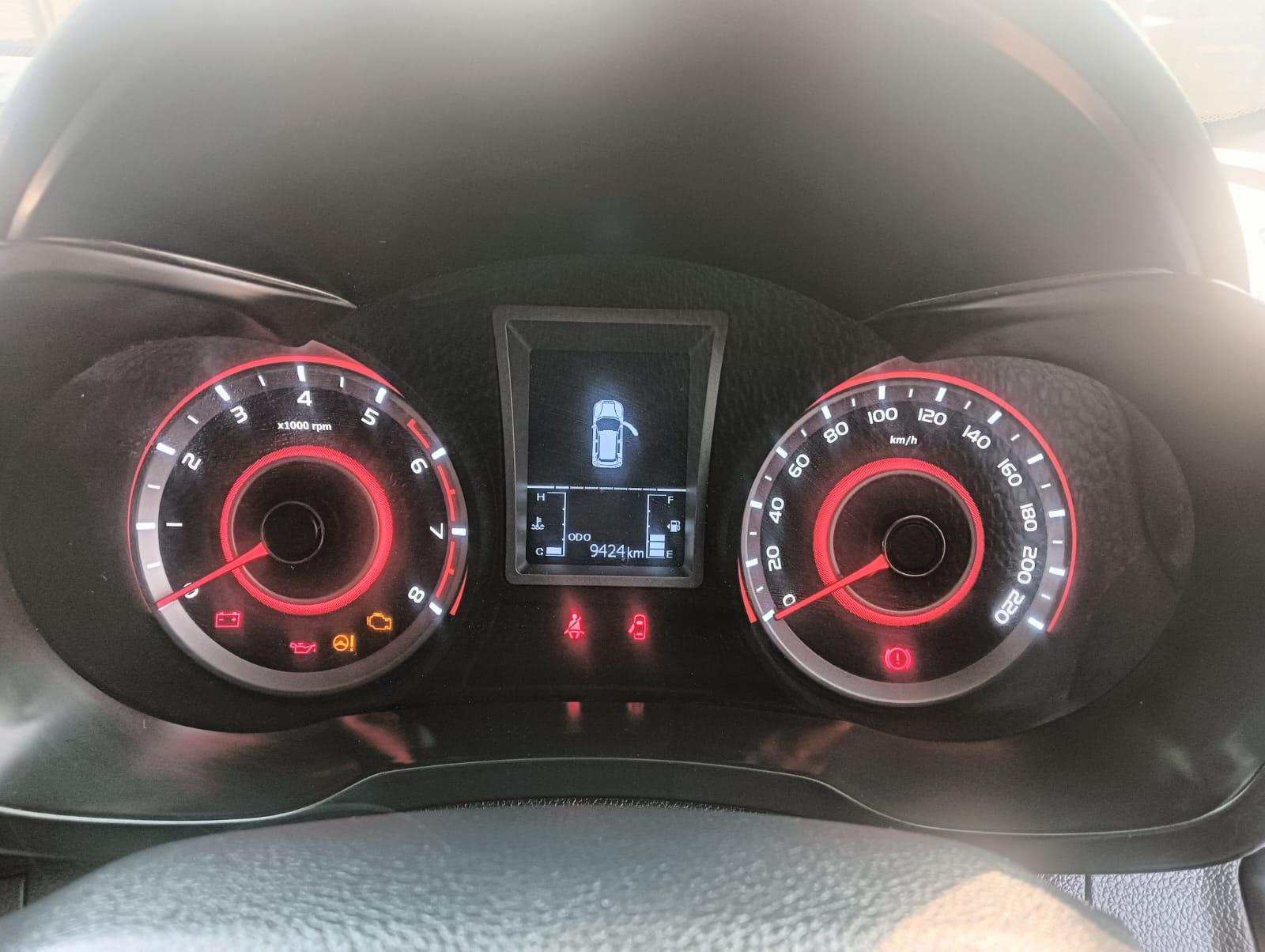 2022 Mahindra XUV300 W8 (O) Dual Tone Petrol 2022 Mahindra XUV300 W8 (O) Dual Tone Petrol