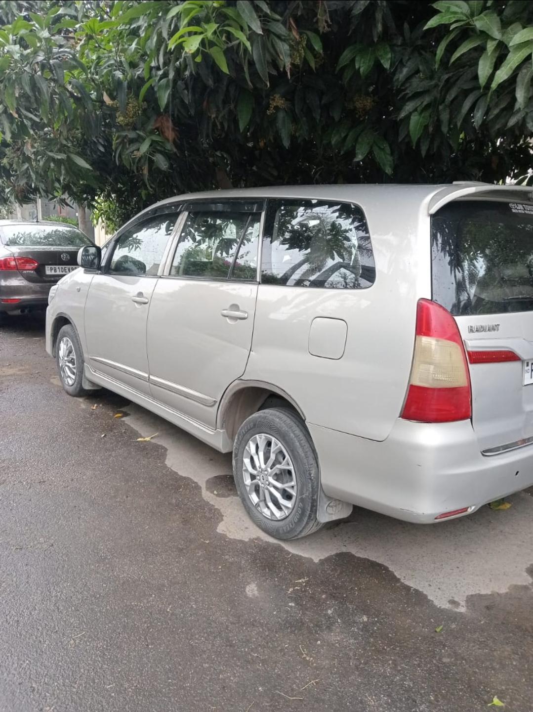 2015 Toyota Innova 2.5 GX  7  Seater  Diesel 2015 Toyota Innova 2.5 GX  7  Seater  Diesel